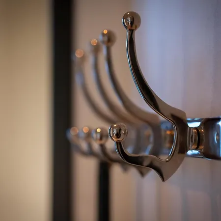 Modern 2nd-floor Luxury Bergen