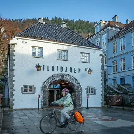 Modern 2nd-floor Luxury * Bergen