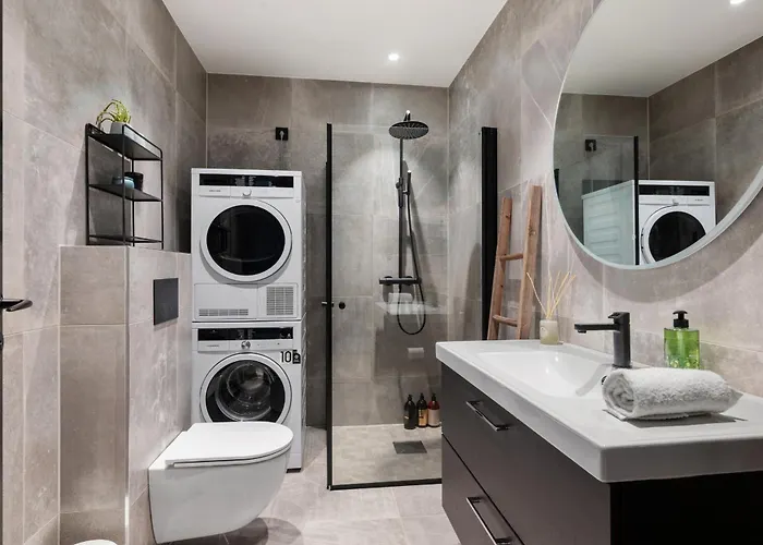 Modern 2nd-floor Luxury * Bergen