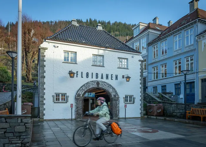 Modern 2nd-floor Luxury * Bergen